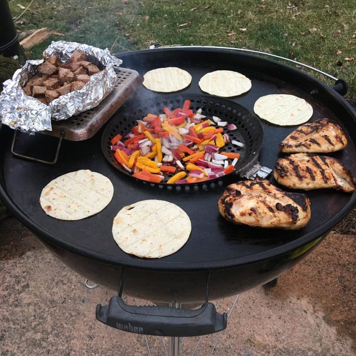 WEBER STYLE GRILL GRATE AND GRIDDLE PLANCHA